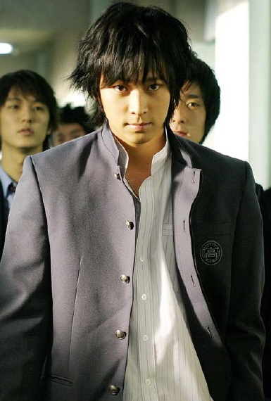 魔羯座男生10大性格特質：分析山羊男喜歡你的行為、愛情攻略、優缺點（圖片來源：網上） 