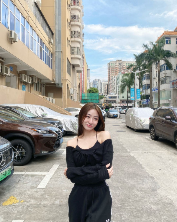 無綫小花歐遊曬好身材 著比堅尼打底被笑「保守」