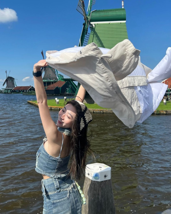 無綫小花歐遊曬好身材 著比堅尼打底被笑「保守」