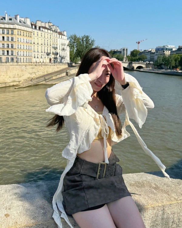 無綫小花歐遊曬好身材 著比堅尼打底被笑「保守」