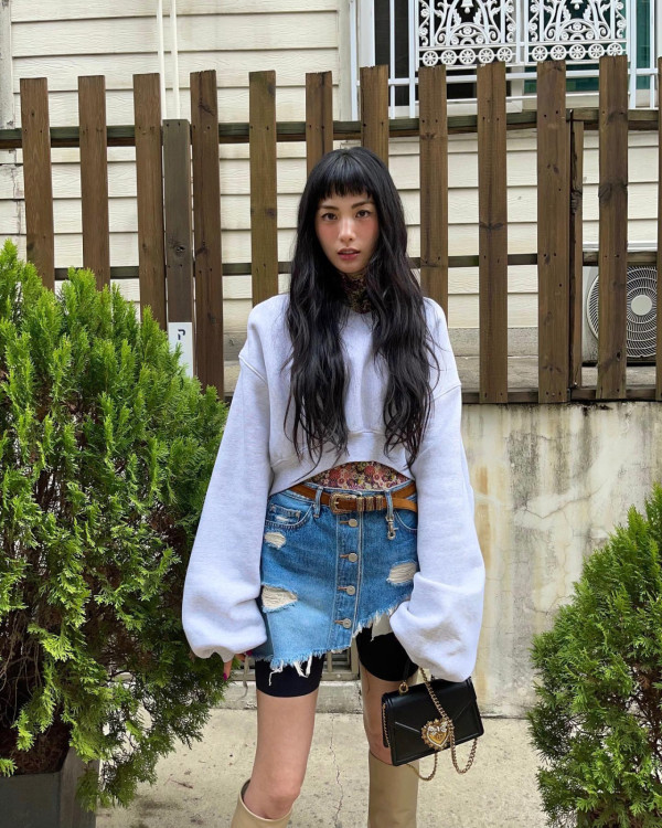 長髮髮型推薦2024｜Nana林珍娜示範6款 中分長直髮/氣質捲髮修飾圓臉