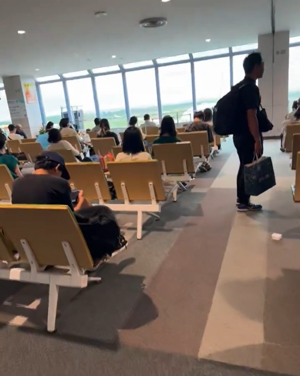 北海道機場店鋪遺失危險1物！225航班延誤/取消 旅客通宵滯留 