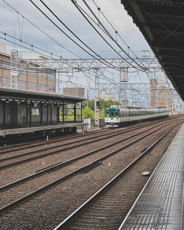 黃心妙遊大阪網紅Cafe瘋狂打卡 疑真空上陣自拍畫面震撼 