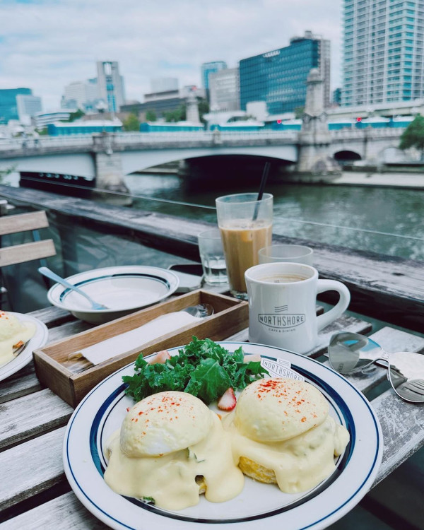黃心妙遊大阪網紅Cafe瘋狂打卡 疑真空上陣自拍畫面震撼 