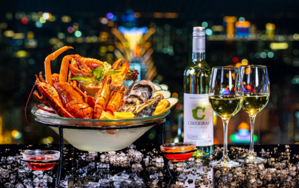 澳門旅遊塔 360°旋轉餐廳自助午餐買1送1 人均HK6起 