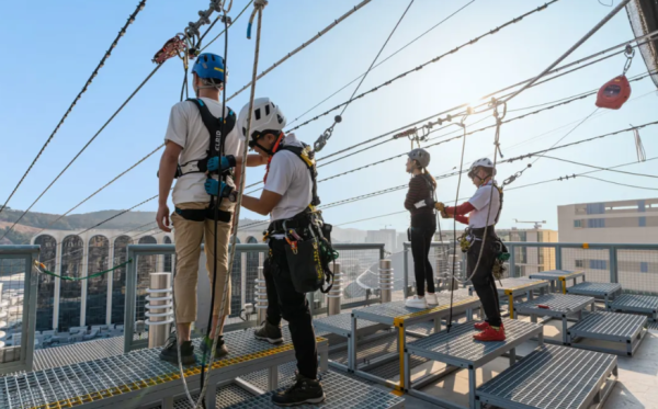 澳門飛索門票快閃買1送1優惠！世界首個沉浸式城市高空滑索 人均4起高空飛行睇城市景色 