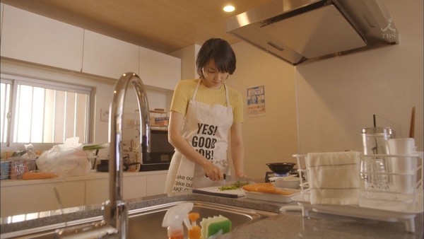 日本人多數主張「男主外，女主內」，這意味著女性在婚後要負責家庭的細務，包括每天的三餐。對於那些無法每天都做三餐的女生來說，結婚可能會帶來壓力。