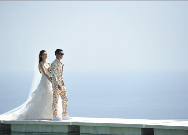 黃依汶趁暑假送8歲仔去深圳軍訓 忙裡偷閒與陳國坤飛峇里慶祝結婚10周年 