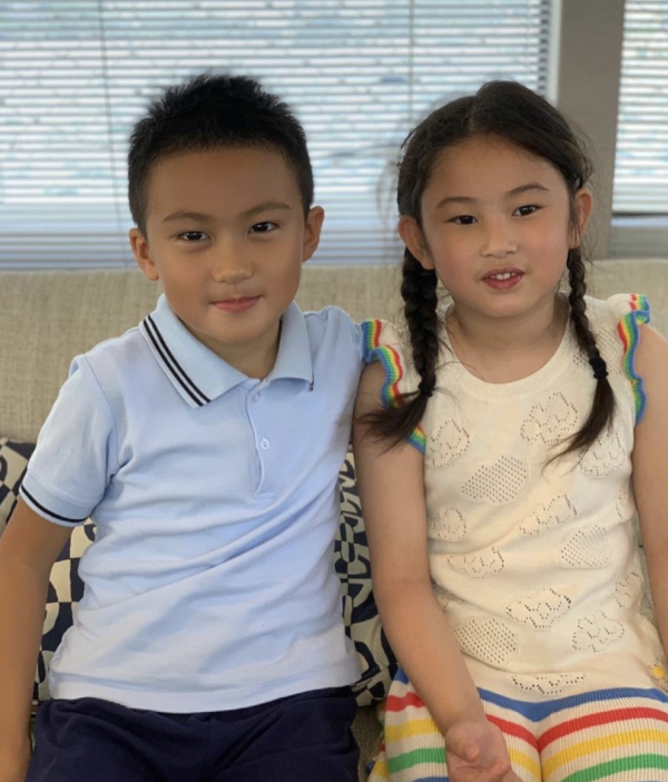 黃依汶趁暑假送8歲仔去深圳軍訓 忙裡偷閒與陳國坤飛峇里慶祝結婚10周年 