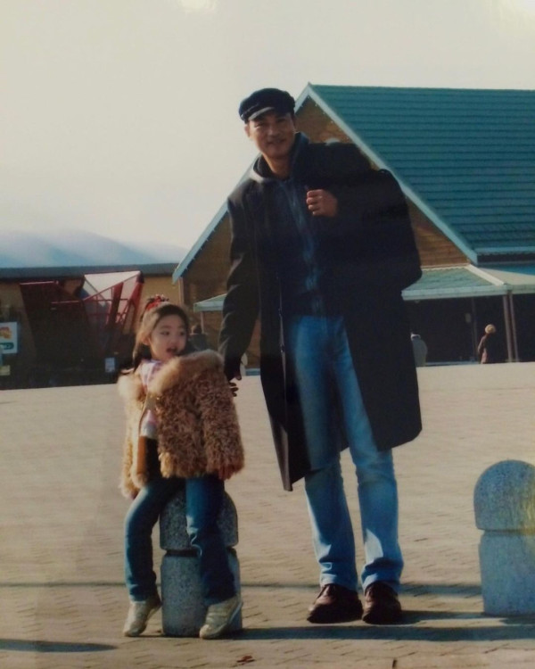 戴祖儀越南登台性感大解放！低胸晚裝谷盡事業線！引吳若希留言：好勇 