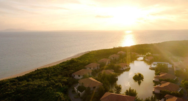 沖繩星野集團RISONARE小濱島｜限定海上夢幻啤酒餐廳！ 