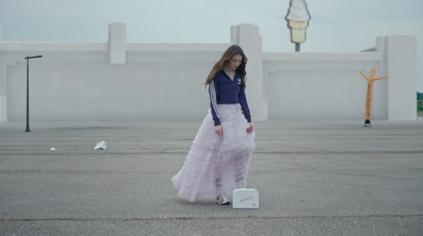 The Black Label的新女團MEOVV釋出的成員預告