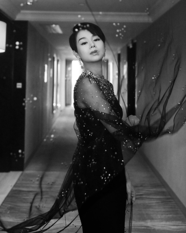 胡杏兒馬爾代夫性感大解放！換3套泳裝曬美腿+零贅肉身材 網民：邊似生過3個 