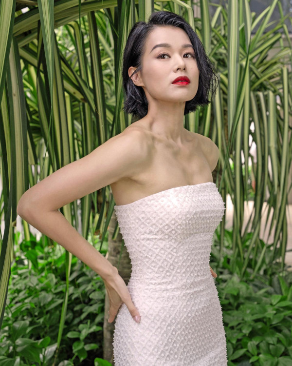 胡杏兒馬爾代夫性感大解放！換3套泳裝曬美腿+零贅肉身材 網民：邊似生過3個 