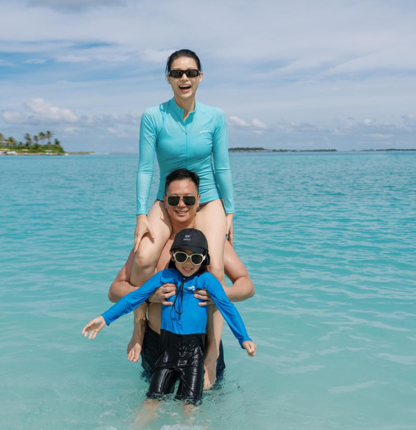 胡杏兒馬爾代夫性感大解放！換3套泳裝曬美腿+零贅肉身材 網民：邊似生過3個 