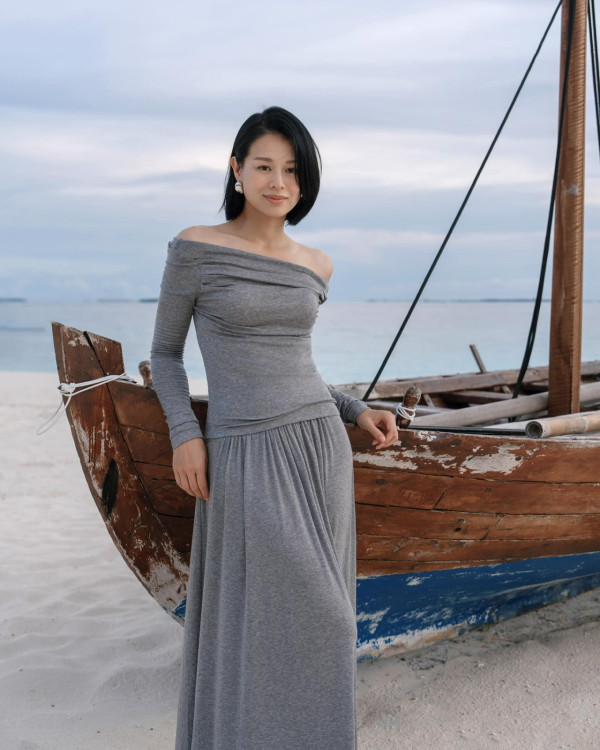 胡杏兒馬爾代夫性感大解放！換3套泳裝曬美腿+零贅肉身材 網民：邊似生過3個 