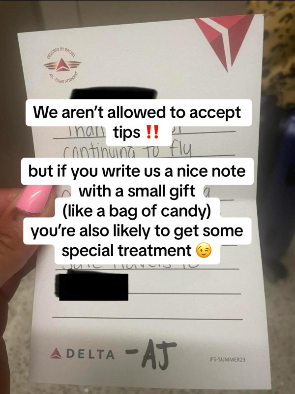 前空姐被指與乘客調情遭解僱 報復式揭航空公司7大秘密!