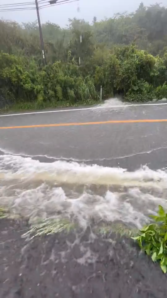 多圖！日本關西暴雨成災多處成水舞間！京都街道現坑渠噴泉 