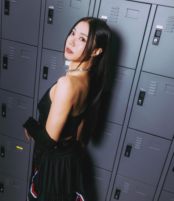 夜王｜「水晶 」芯駖首拍出浴戲震撼網民視覺 39歲星途逆襲演媽媽生撈味濃