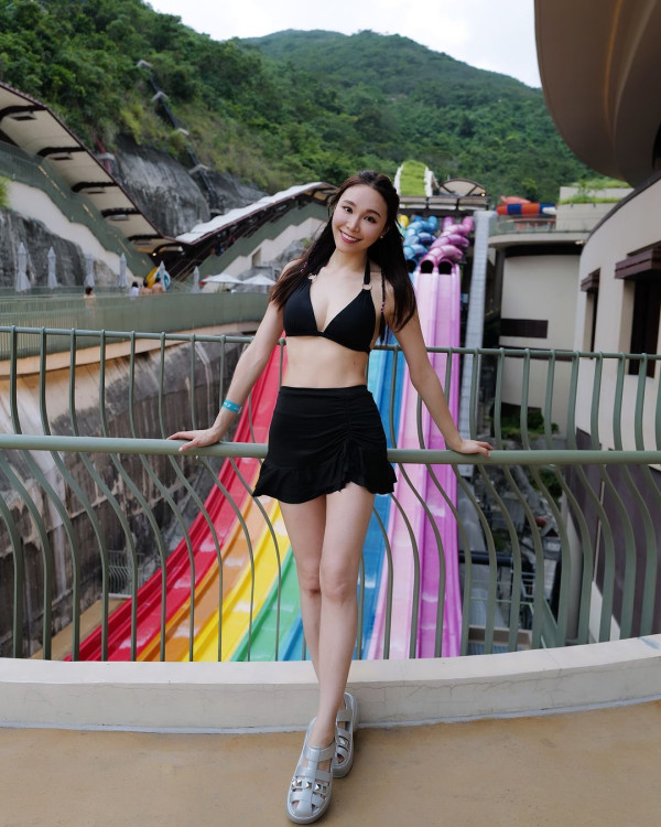 TVB小花遊澳洲曬長腿黑絲誘惑 甫家庭照竟被誤以為已婚？ 