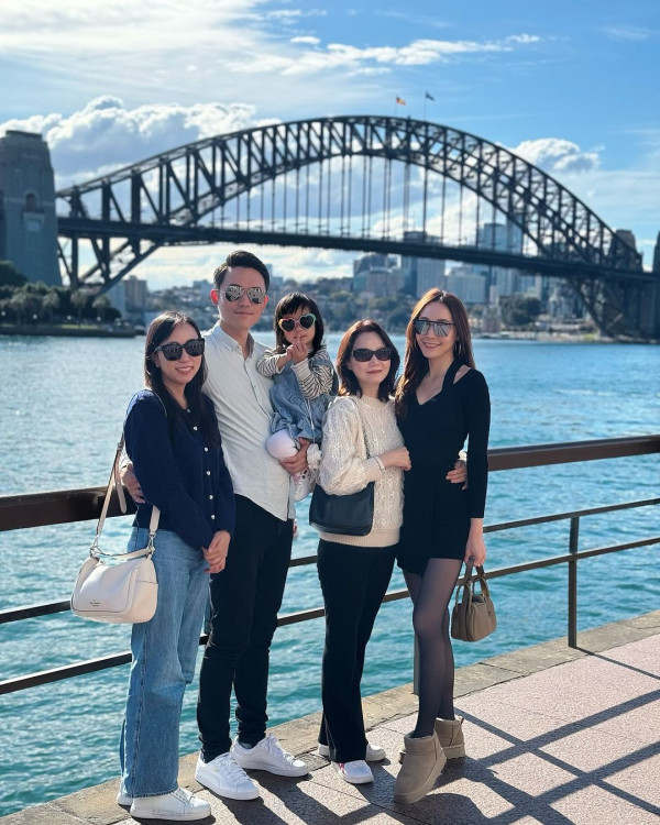 TVB小花遊澳洲曬長腿黑絲誘惑 甫家庭照竟被誤以為已婚？ 