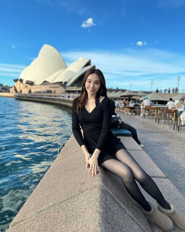 TVB小花遊澳洲曬長腿黑絲誘惑 甫家庭照竟被誤以為已婚？ 