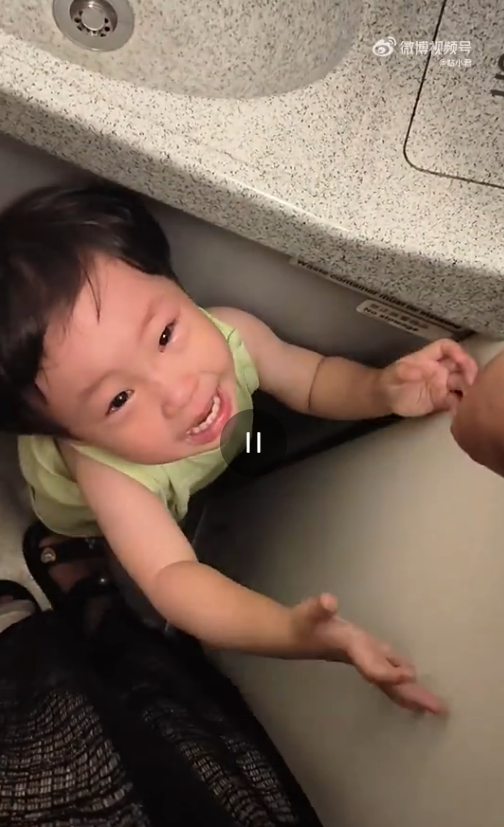 來源：微博@貼小君