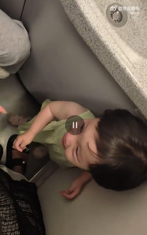 來源：微博@貼小君