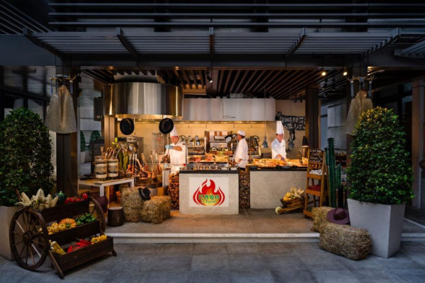 澳門上葡京酒店自助山餐廳自助餐買一送一 新加坡肉骨茶/馬來西亞沙嗲烤肉串/印度羊肉卡巴 