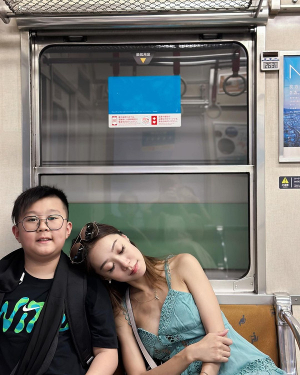 陸浩明女友遊台水著放題曬火辣身材！ 6號被指褲浪位有異樣：泳褲搶哂鏡 