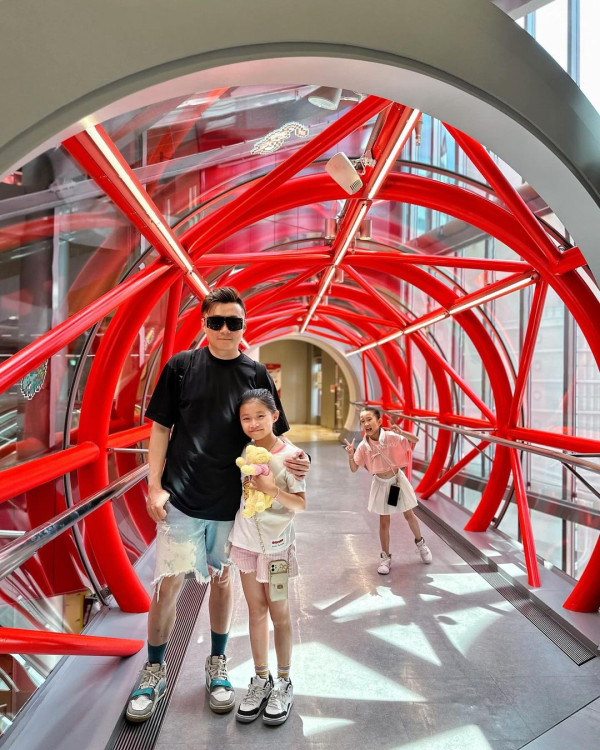 黃心妙大阪民宿曬性感自拍 被「偷拍」出浴照令網友想入非非 