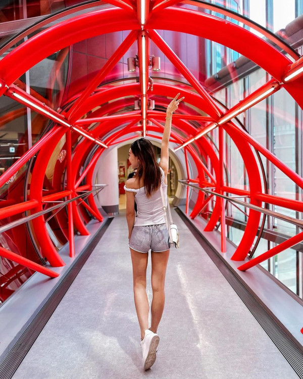 黃心妙大阪民宿曬性感自拍 被「偷拍」出浴照令網友想入非非 