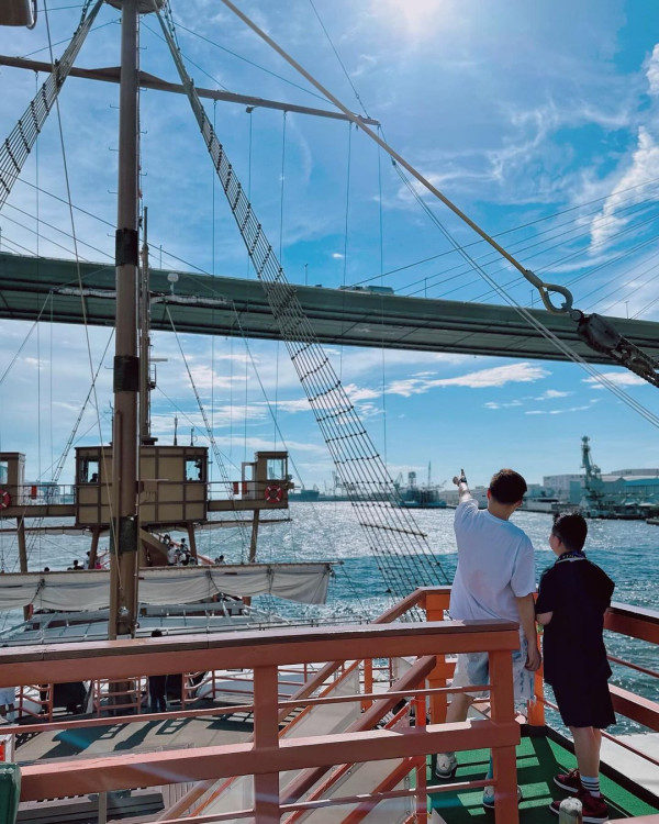 前TVB女星半裸上陣浸溫泉曬香肩 離巢大解放！罕曬出浴照僅泡泡遮胸 