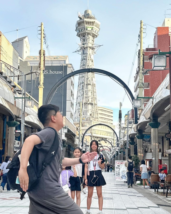 陸浩明女友遊台水著放題曬火辣身材！ 6號被指褲浪位有異樣：泳褲搶哂鏡 