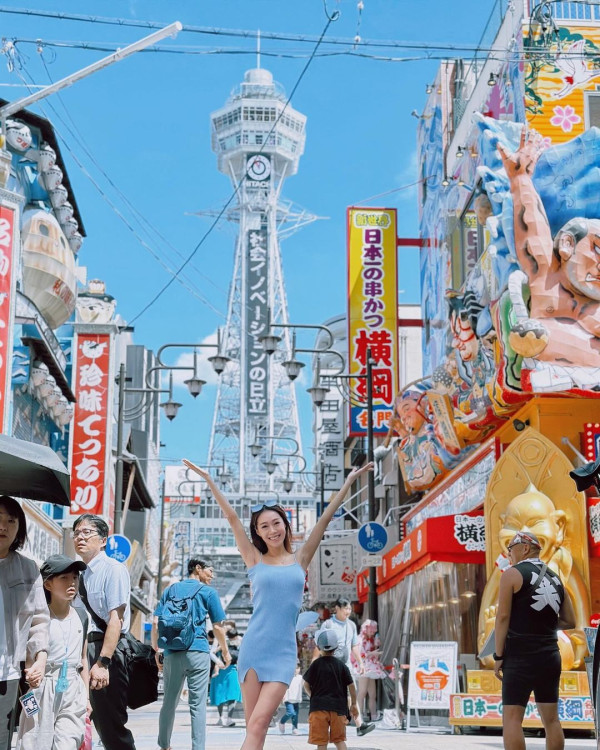 陸浩明女友遊台水著放題曬火辣身材！ 6號被指褲浪位有異樣：泳褲搶哂鏡 