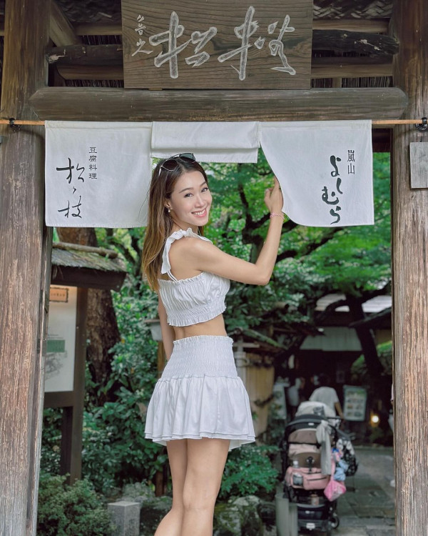 陸浩明女友遊台水著放題曬火辣身材！ 6號被指褲浪位有異樣：泳褲搶哂鏡 