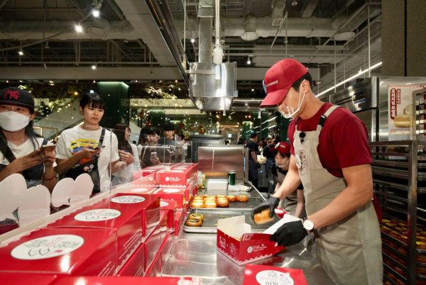 嘉多娜餅店衝出香港進軍韓國！開設限定快閃店人氣高企 港人讚為港爭光