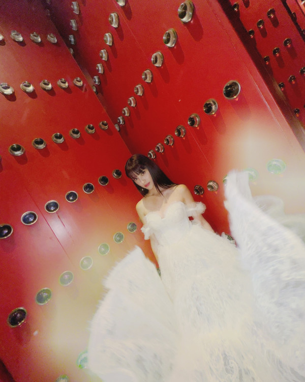 陳凱琳鄭嘉穎帶3個囝囝去泰國!著全紅色家庭裝勁溫馨!