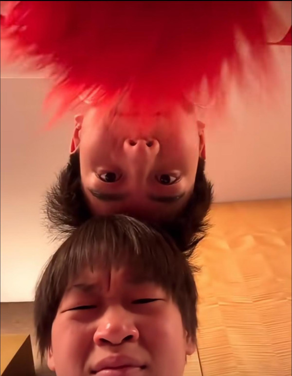 全紅嬋現身澳門酒店遭近百狂迷圍堵嚇到喊！男女粉絲跟入女廁場面失控 