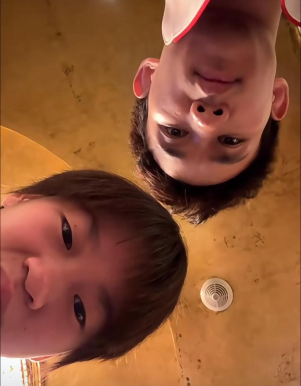 全紅嬋現身澳門酒店遭近百狂迷圍堵嚇到喊！男女粉絲跟入女廁場面失控 