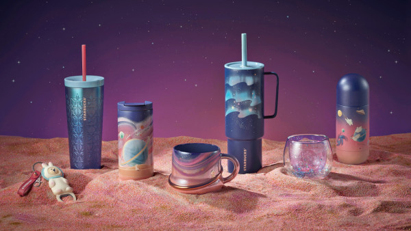 Starbucks宇宙兔兔杯具登場！極光Stanley杯／水晶球兔仔咖啡杯
