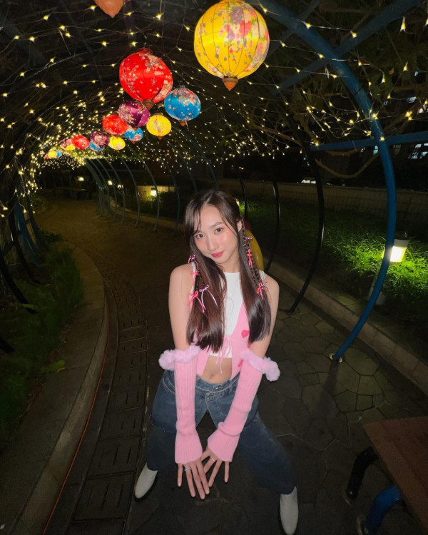 鍾柔美Yumi親證成功升讀香港大學新聞系 DSE失利後發奮讀副學士兼顧演藝