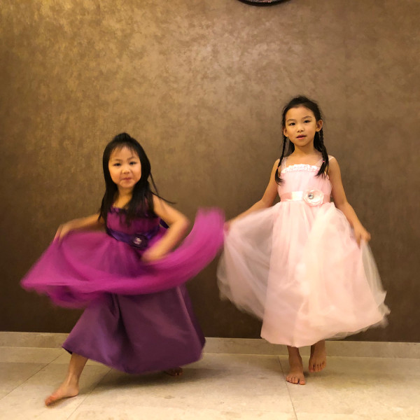 蔡少芬14歲大女13歲二女顏值暴風飆升！母女超似樣惹驚呼︰複製版蔡少芬