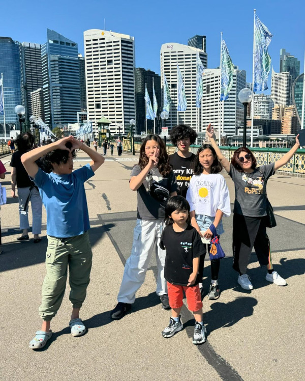 蔡少芬14歲大女13歲二女顏值暴風飆升！母女超似樣惹驚呼︰複製版蔡少芬