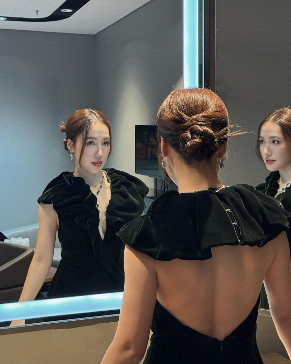 41歲黃智雯離巢後罕有性感！向前傾露超深事業線！ 