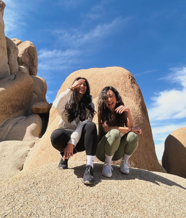 鄭俊弘夫妻帶罕病兒子遊布吉 何雁詩藍色泳衣上陣曬驕人上圍