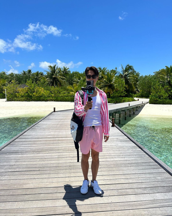 何雁詩美國旅行曬老公視角 滑雪相竟撞樣《愛回家》小花？ 