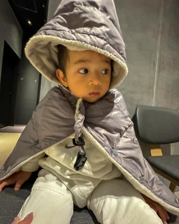 何雁詩美國旅行曬老公視角 滑雪相竟撞樣《愛回家》小花？ 