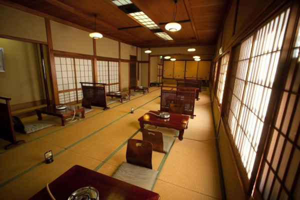 KKday買1送1！大阪壽喜燒專門店播重 百年歷史老店/頂級國產黑毛和牛 低至0起就食到 