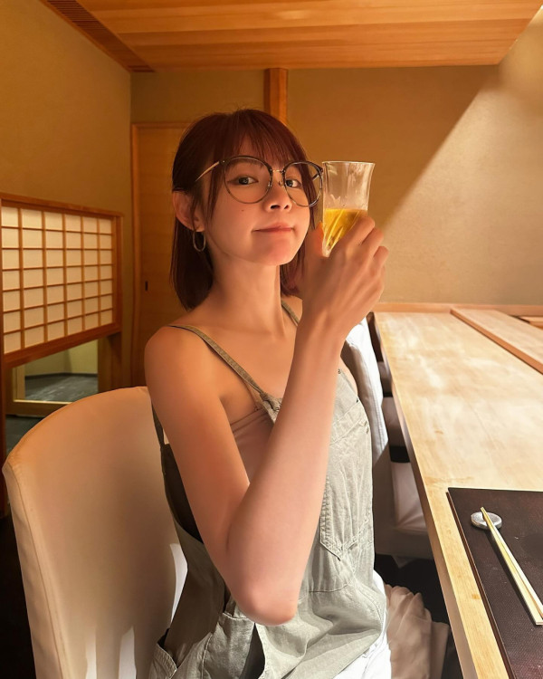 林明禎新歌預告大派福利！突破性感尺度露美臀險走光 ! 